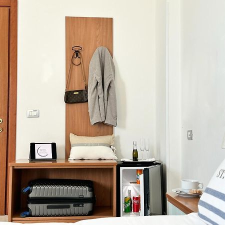 Villa Mg Hotel Santa Marinella Dış mekan fotoğraf