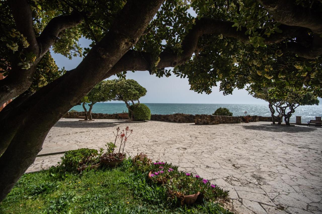 Villa Mg Hotel Santa Marinella Dış mekan fotoğraf