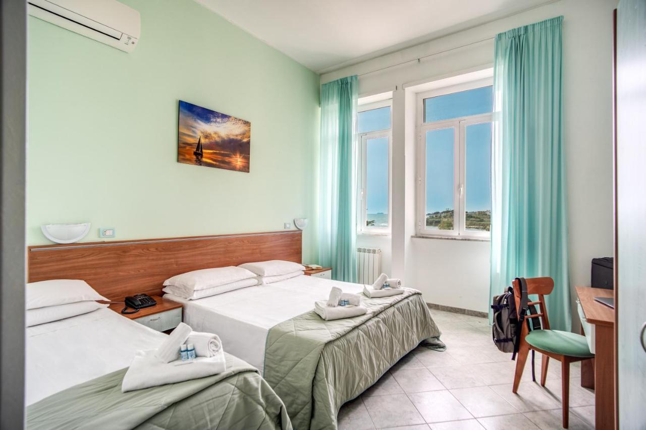 Villa Mg Hotel Santa Marinella Dış mekan fotoğraf