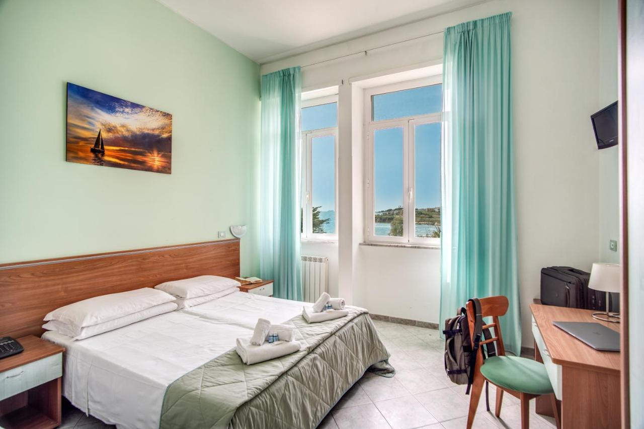 Villa Mg Hotel Santa Marinella Dış mekan fotoğraf