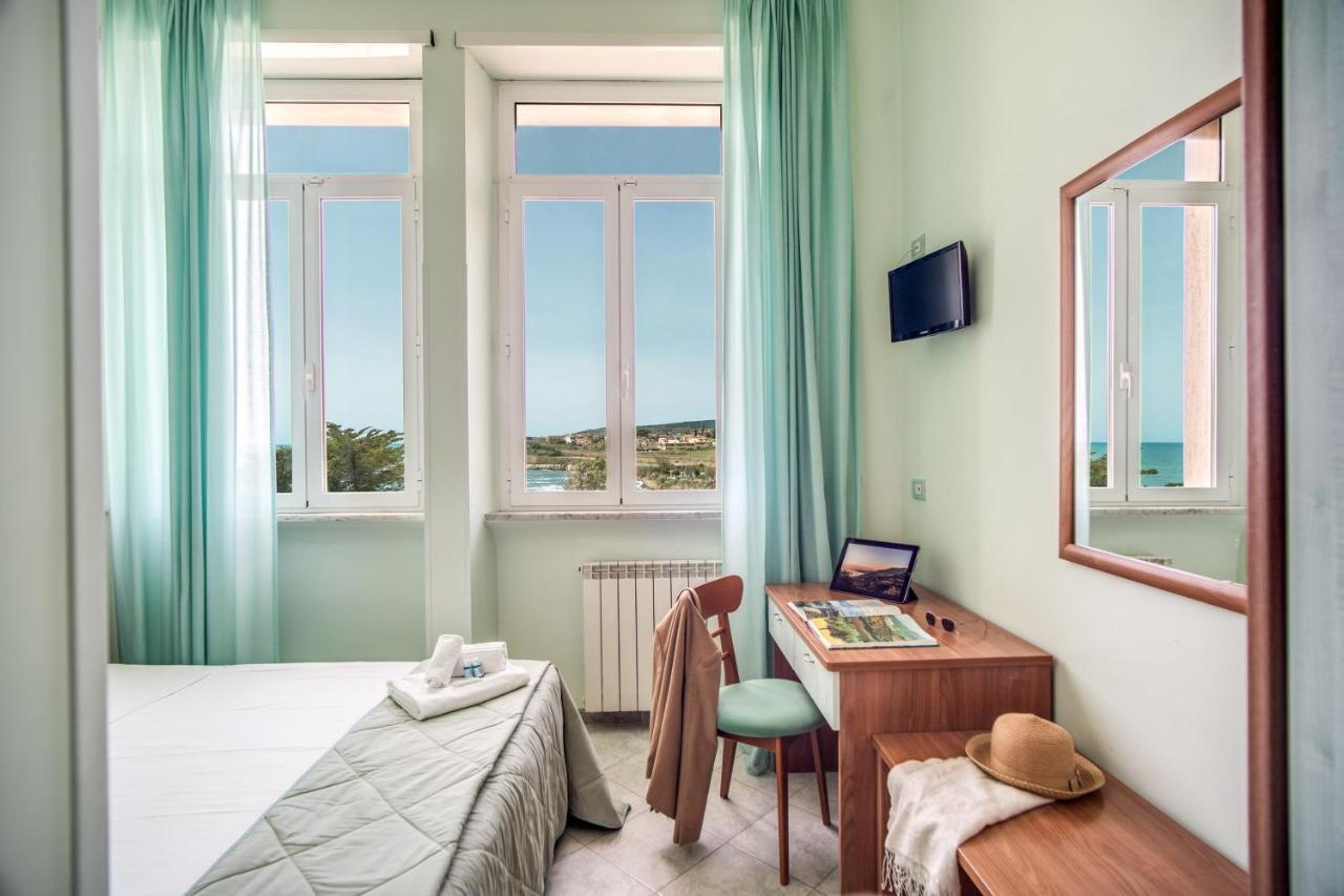 Villa Mg Hotel Santa Marinella Dış mekan fotoğraf